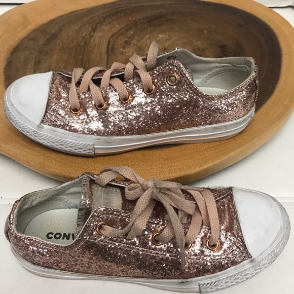 gold glitter chuck taylors